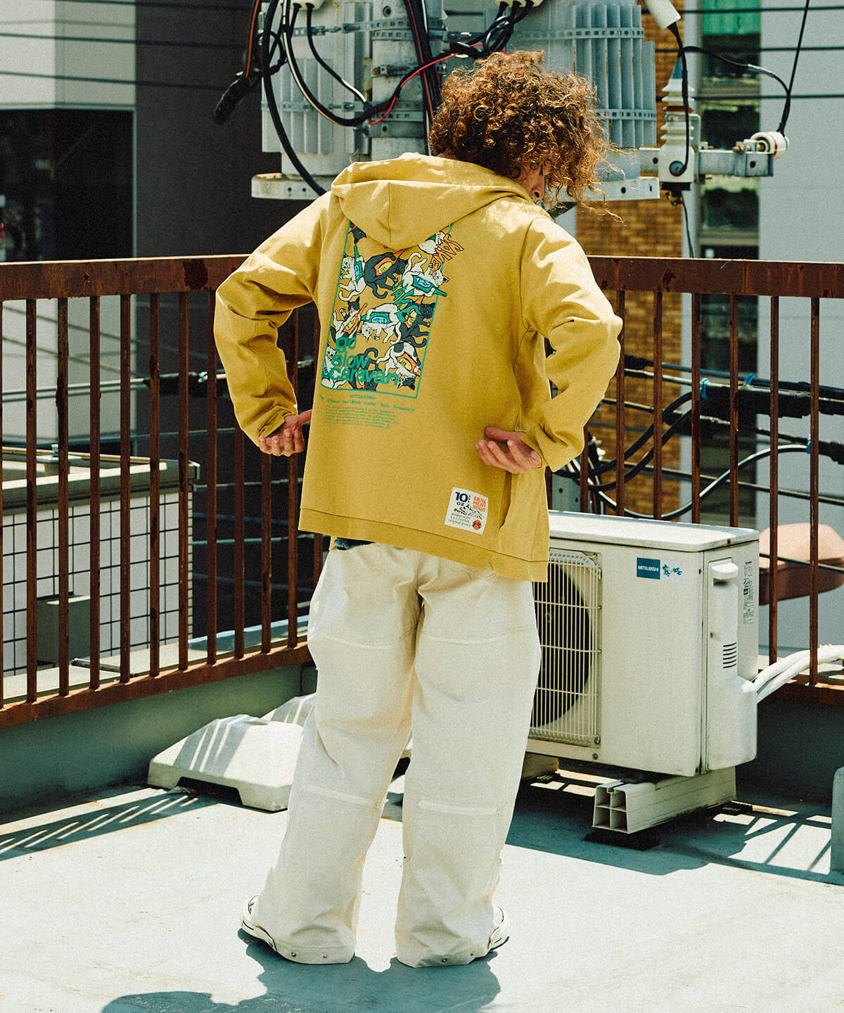 《go slow caravan》26AW_05