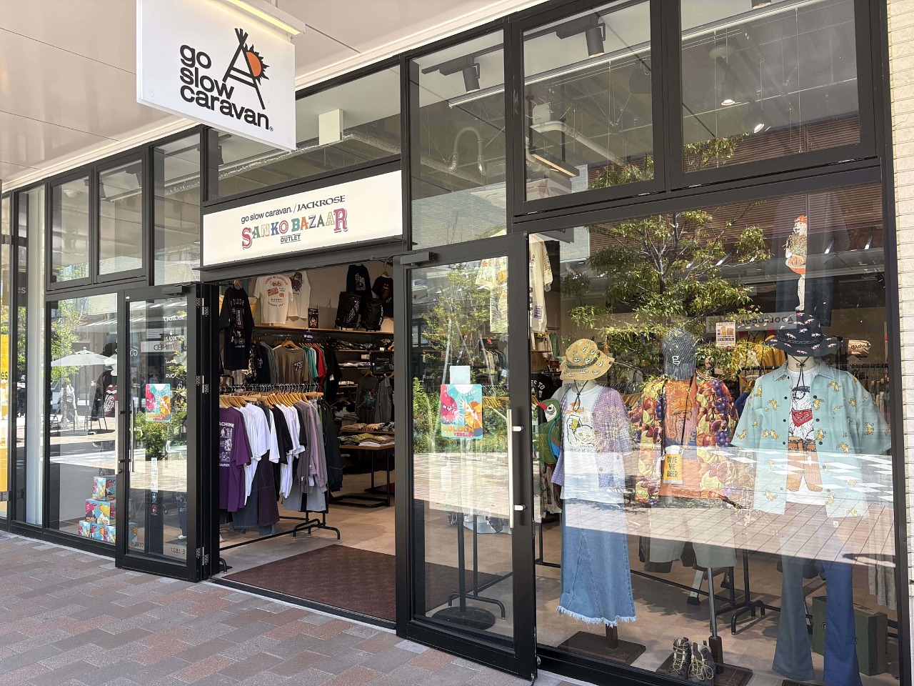 go slow caravan SANKO BAZAAR OUTLET 北九州店
